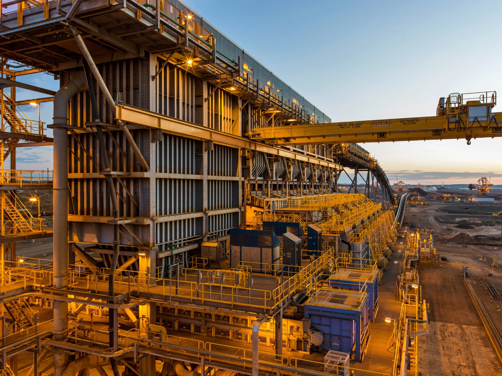 Steel structures and equipment in a mineral processing plant